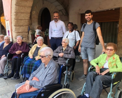 El 2 de juny vam assistir a un acte de Fimag a la plaça de la Vila