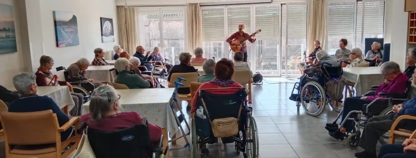 Activitats amb els residents de l'Hospital de Torroella.