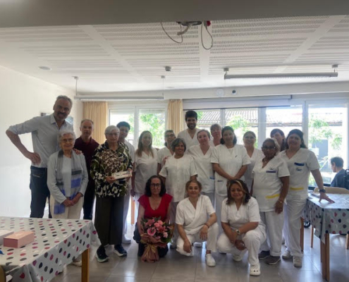 Treballadors, direcció i la presidenta del patronat de la fundació van assistir a l'acte de reconeixement per a la treballadora Maria Victoria Fuster Pascal, amb motiu de la seva jubilació.